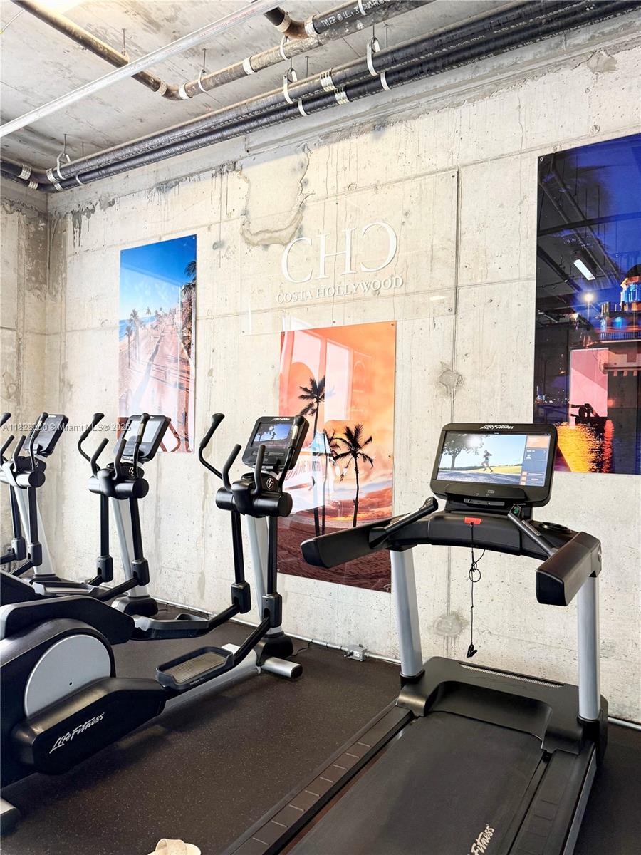 COSTA HOLLYWOOD CONDO - Residential