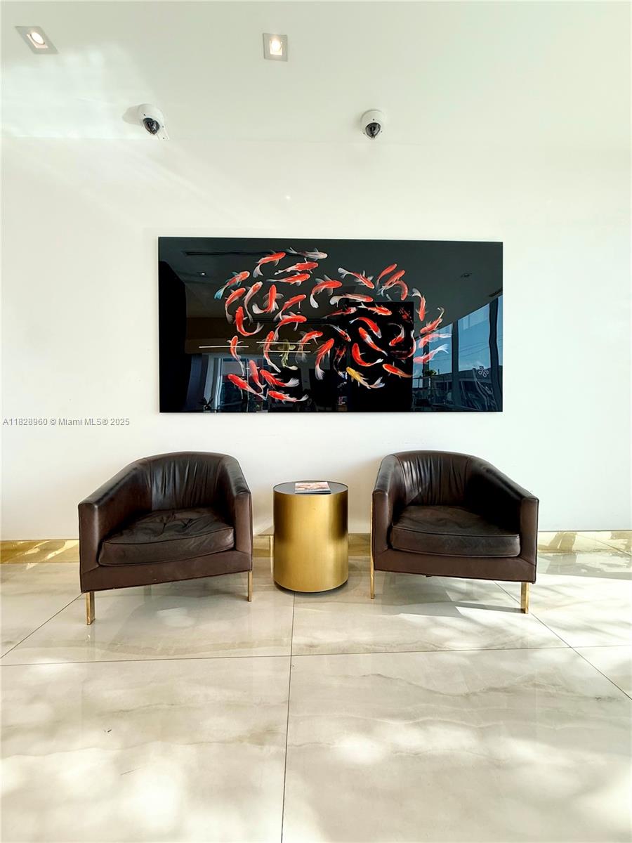 COSTA HOLLYWOOD CONDO - Residential