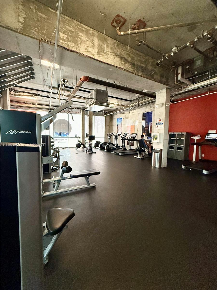 COSTA HOLLYWOOD CONDO - Residential