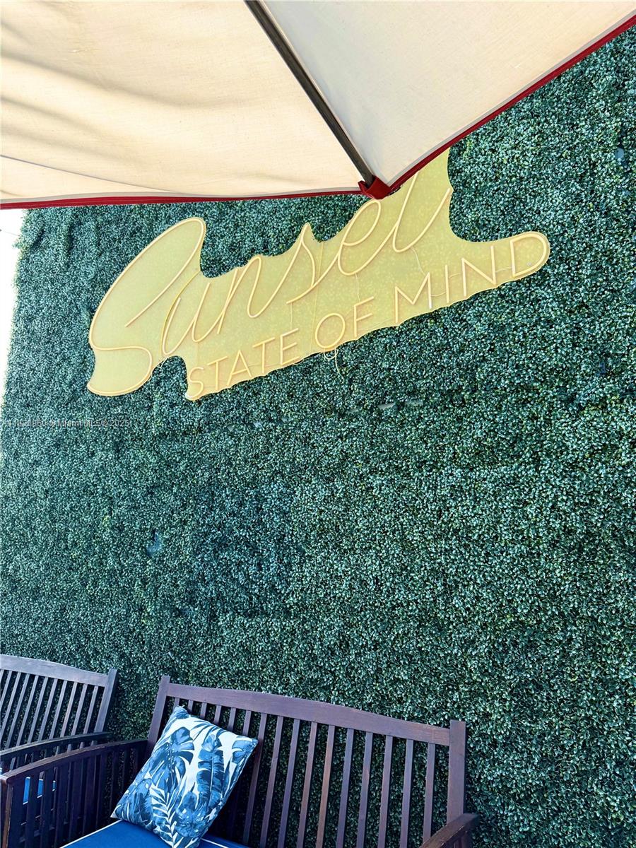 COSTA HOLLYWOOD CONDO - Residential