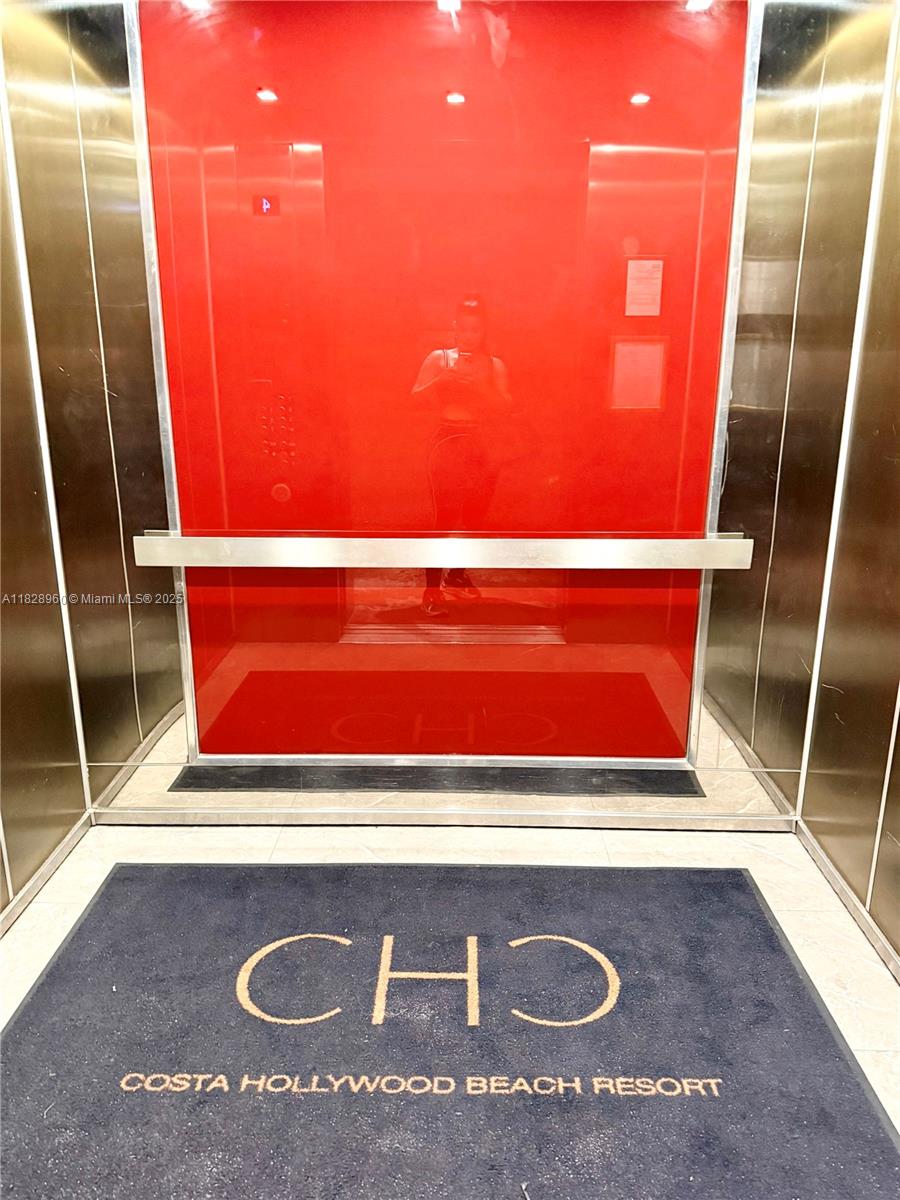 COSTA HOLLYWOOD CONDO - Residential