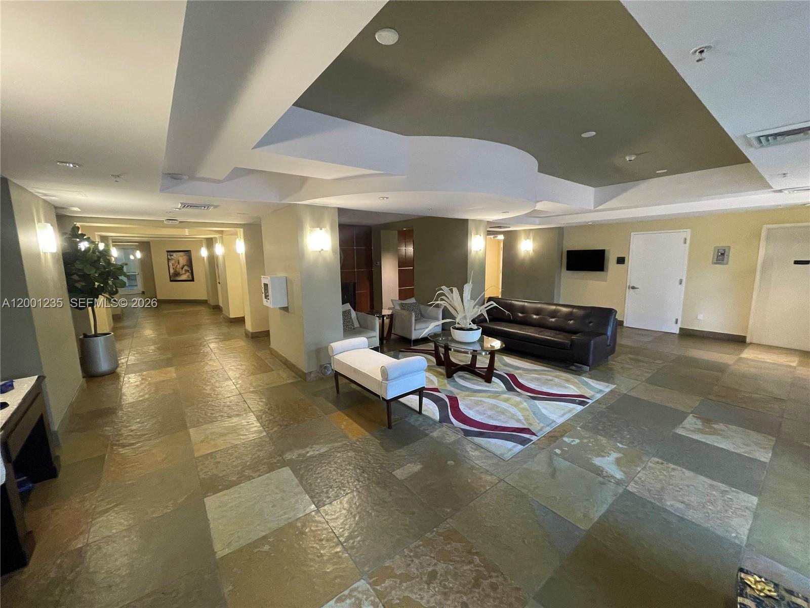 DUO CONDOMINIUM EAST - Residential