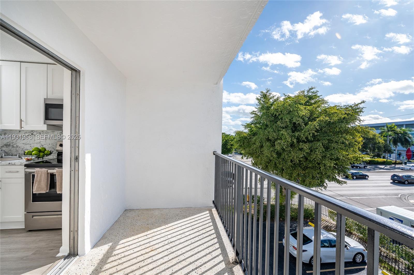 CAROLINA HEIGHTS - Residential Lease