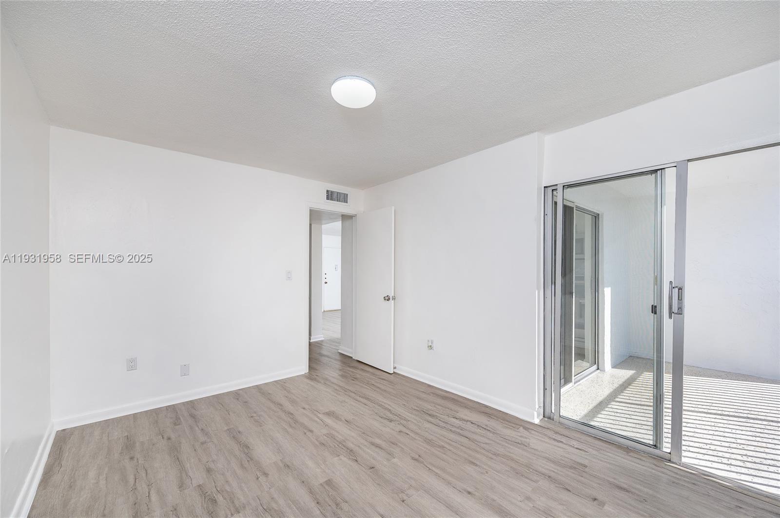 CAROLINA HEIGHTS - Residential Lease