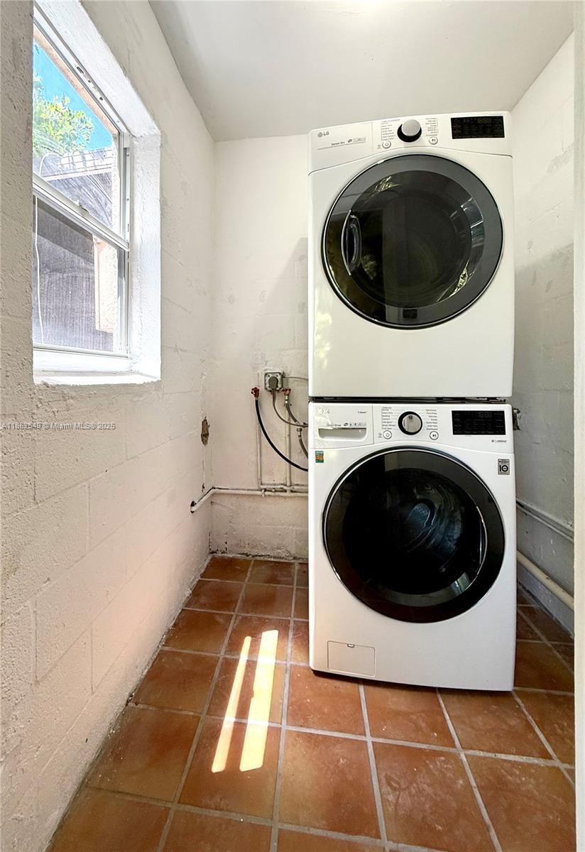 DESOTO PARK NORTH CONDO - Residential