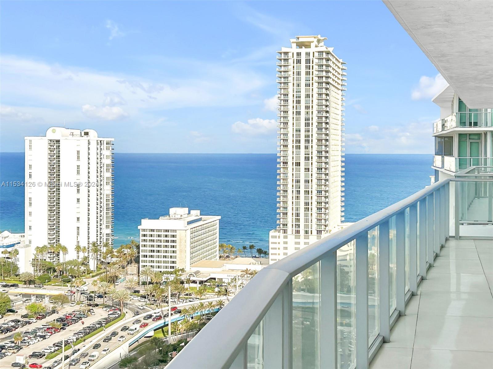 PARQUE TOWERS CONDO - Residential