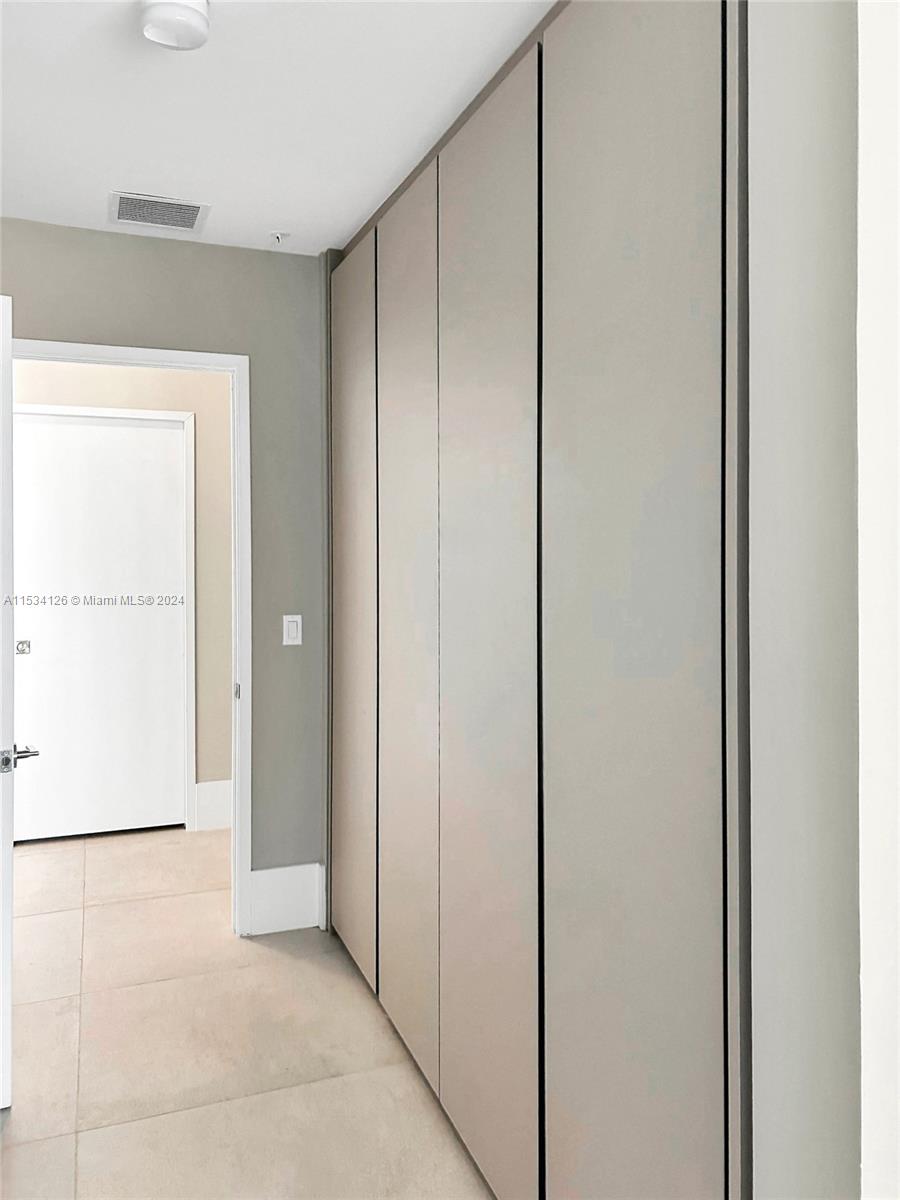 PARQUE TOWERS CONDO - Residential