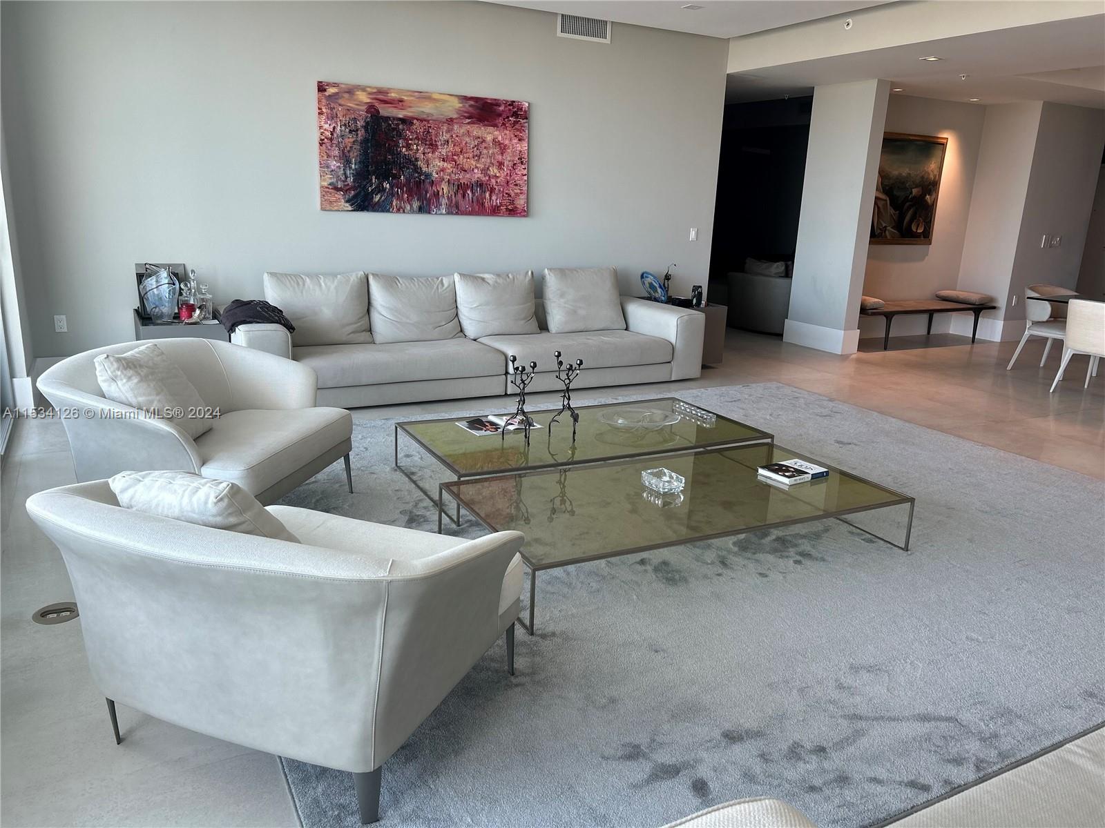 PARQUE TOWERS CONDO - Residential