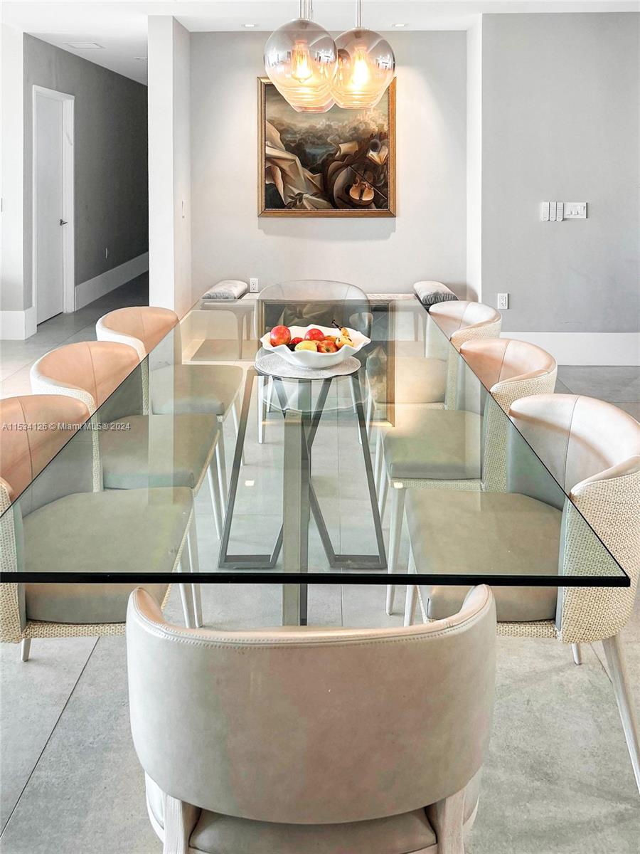 PARQUE TOWERS CONDO - Residential