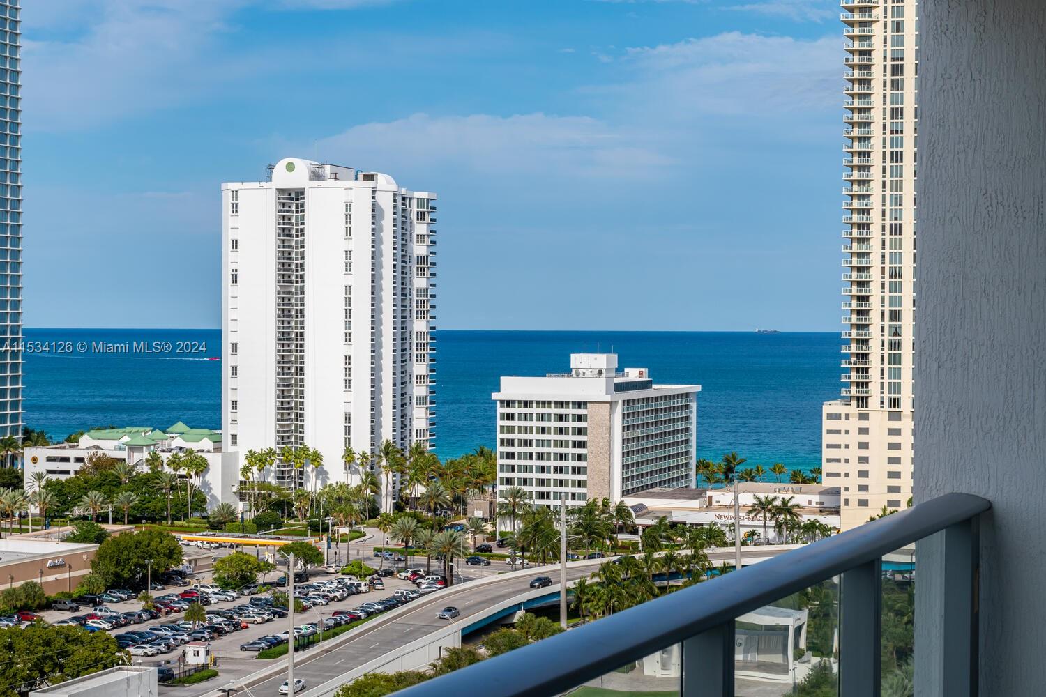PARQUE TOWERS CONDO - Residential