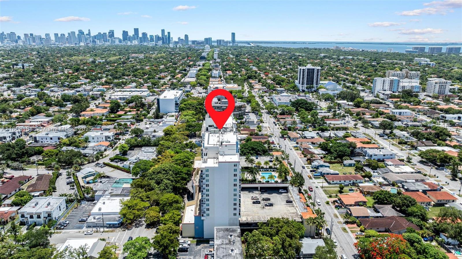 THE ASTON CONDO - Residential