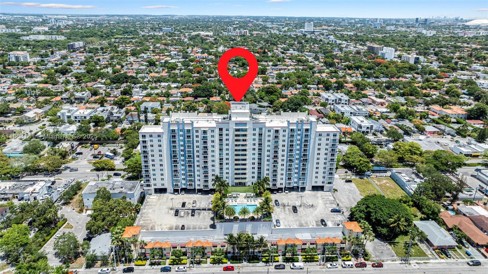 THE ASTON CONDO - Residential