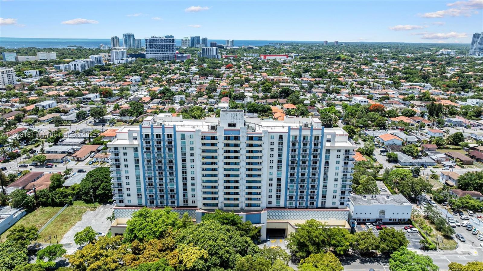 3000 Coral Way 1505, Miami, Broward County, Florida - 1 Bedrooms  
1 Bathrooms - 