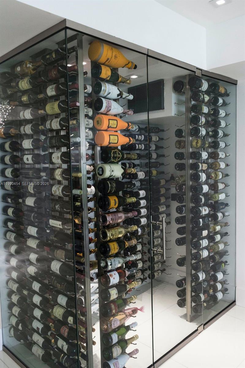 SAYAN CONDO - Residential Lease