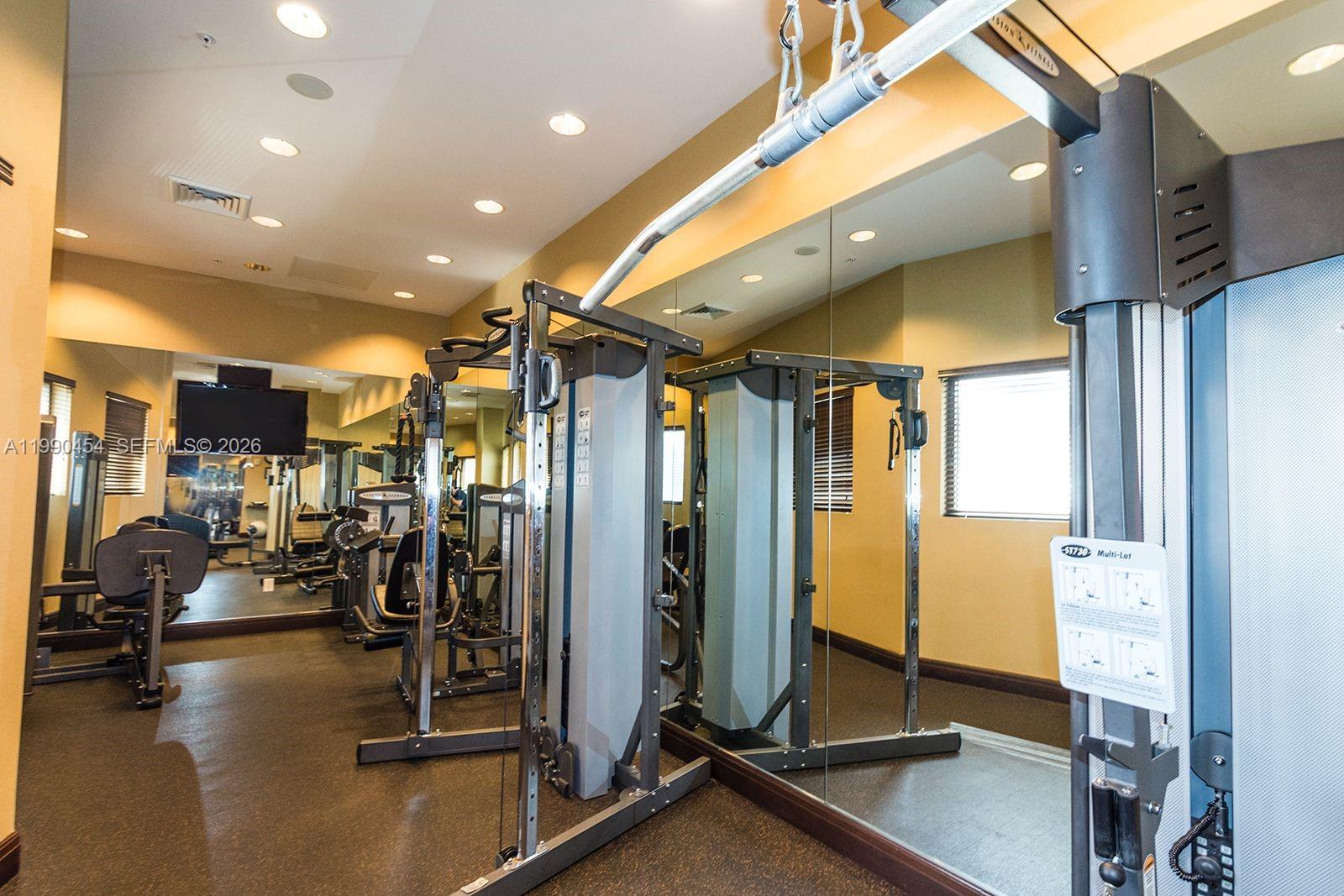 SAYAN CONDO - Residential Lease