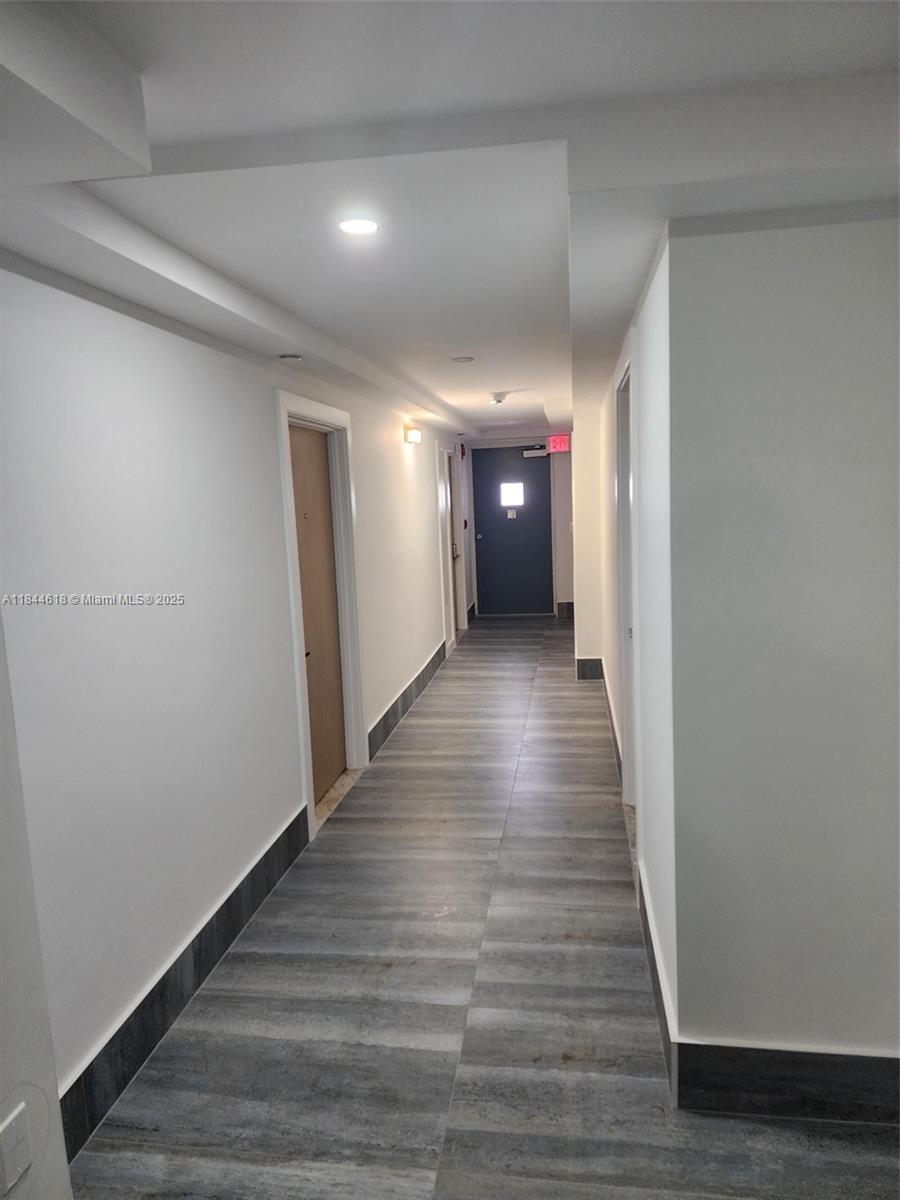 SEASONS CONDO - Residential