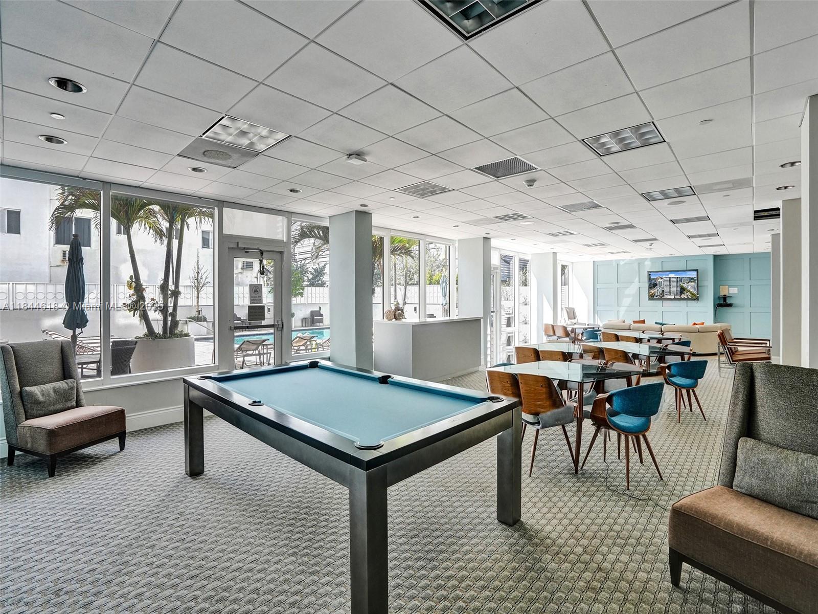 SEASONS CONDO - Residential