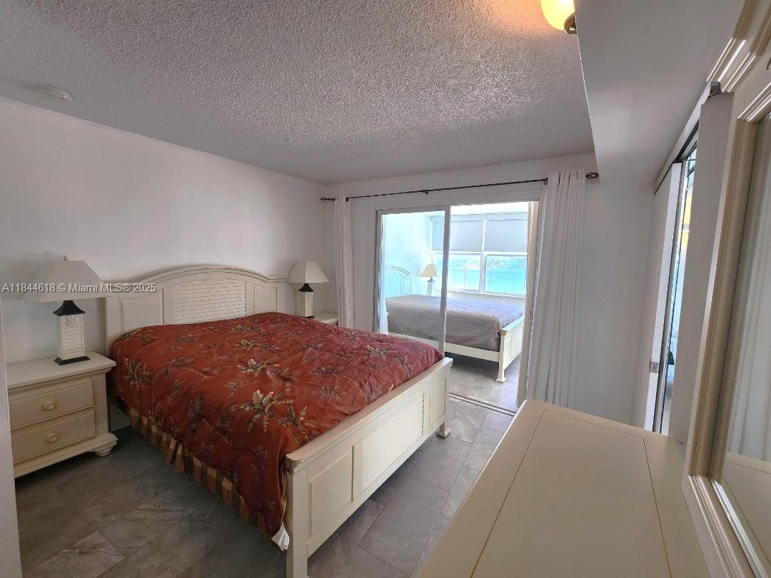 SEASONS CONDO - Residential