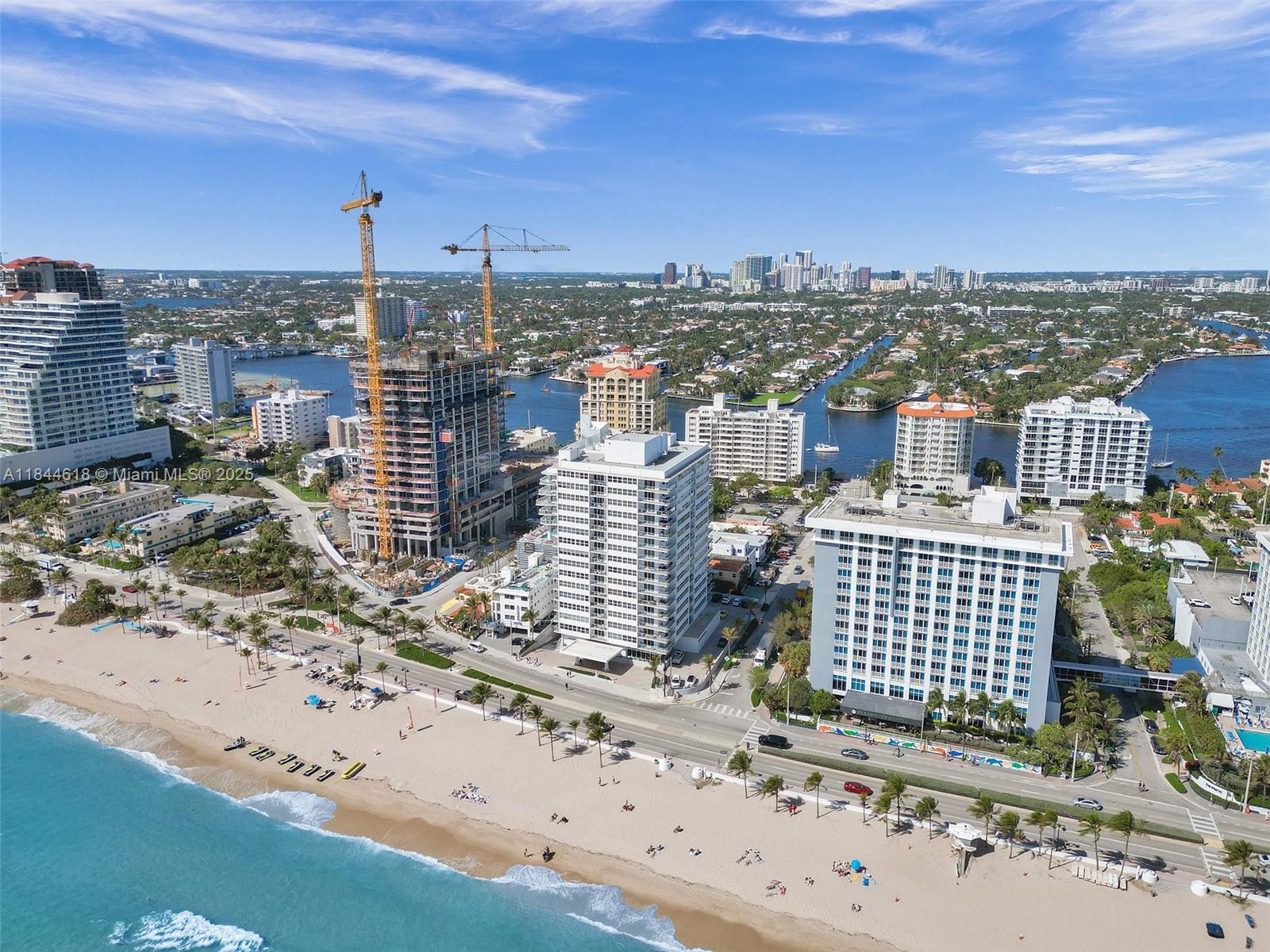 SEASONS CONDO - Residential