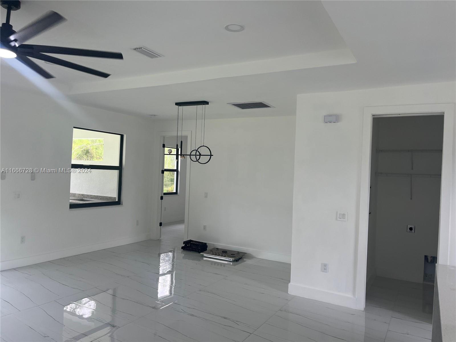 LEHIGH ACRES UNIT 10 - Residential