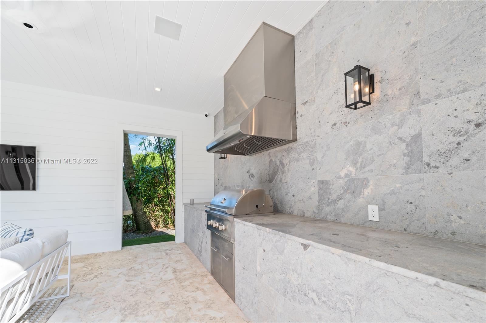 WINDOVER GROVE - Residential