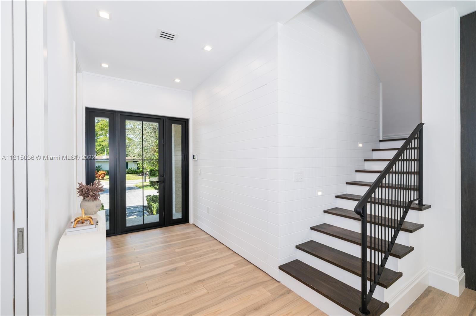 WINDOVER GROVE - Residential