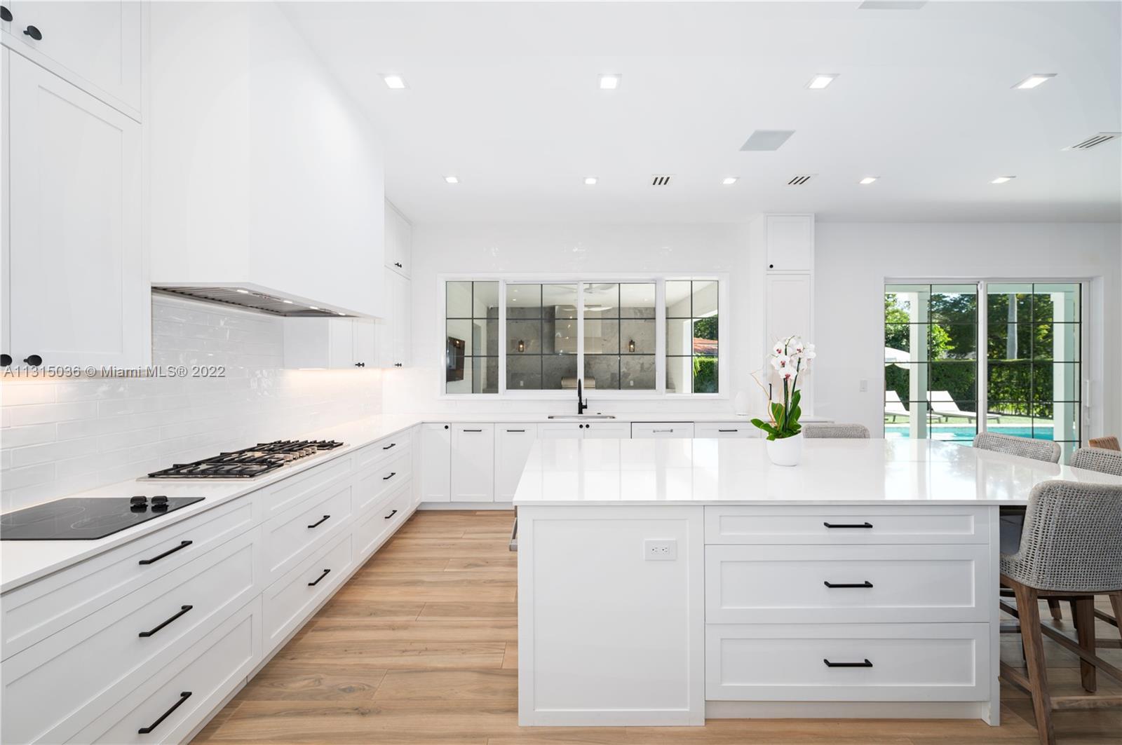 WINDOVER GROVE - Residential