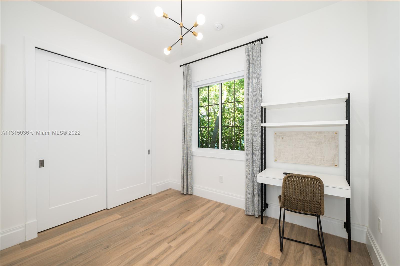 WINDOVER GROVE - Residential