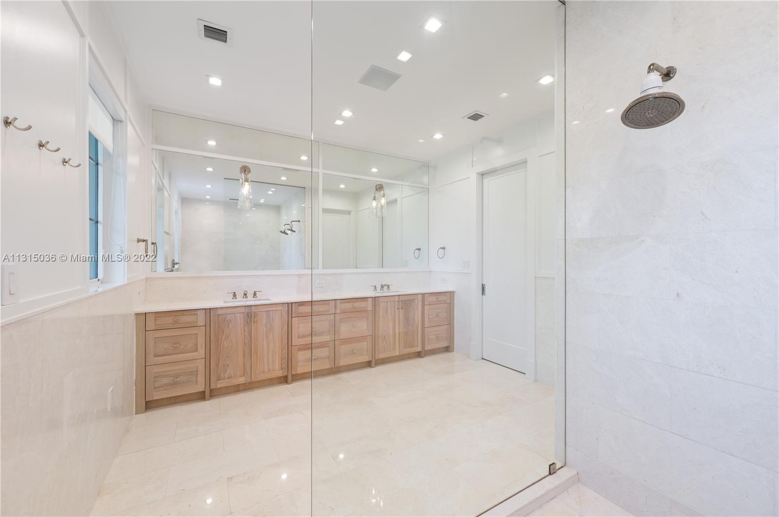WINDOVER GROVE - Residential