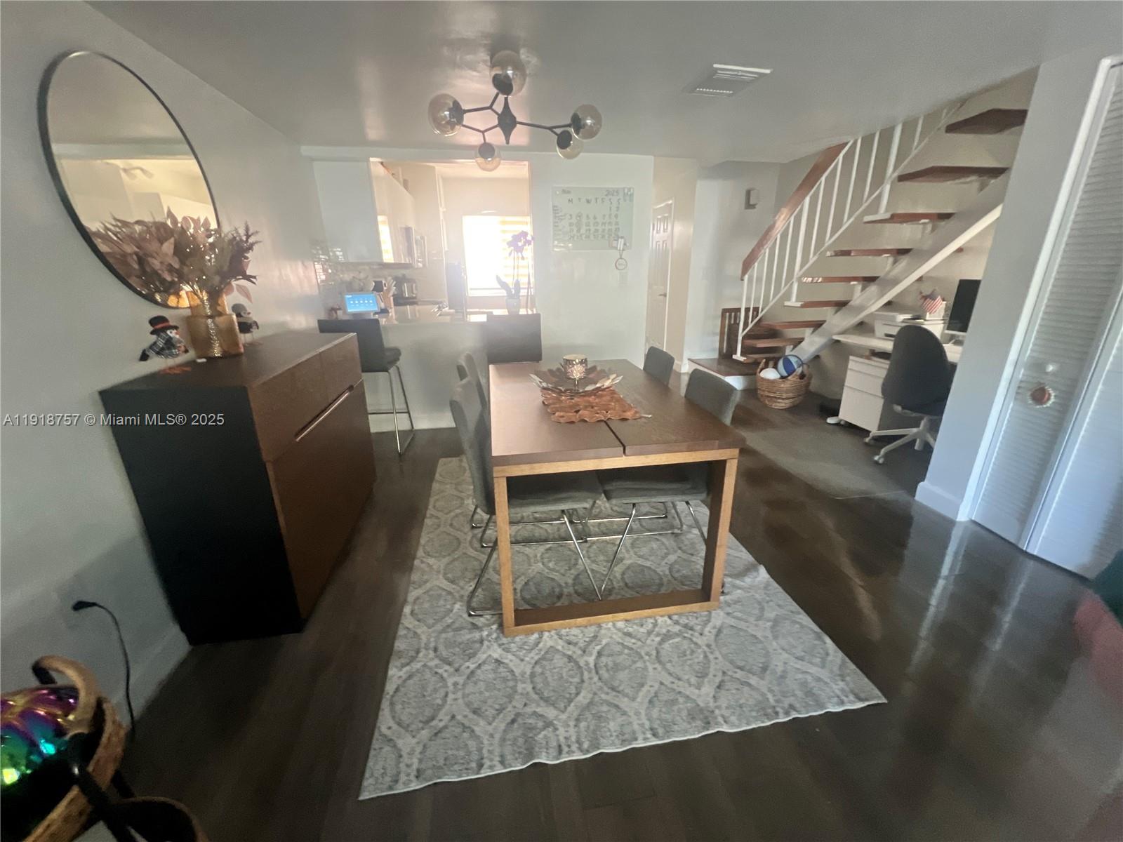 LAGUNA CLUB CONDO - Residential Lease