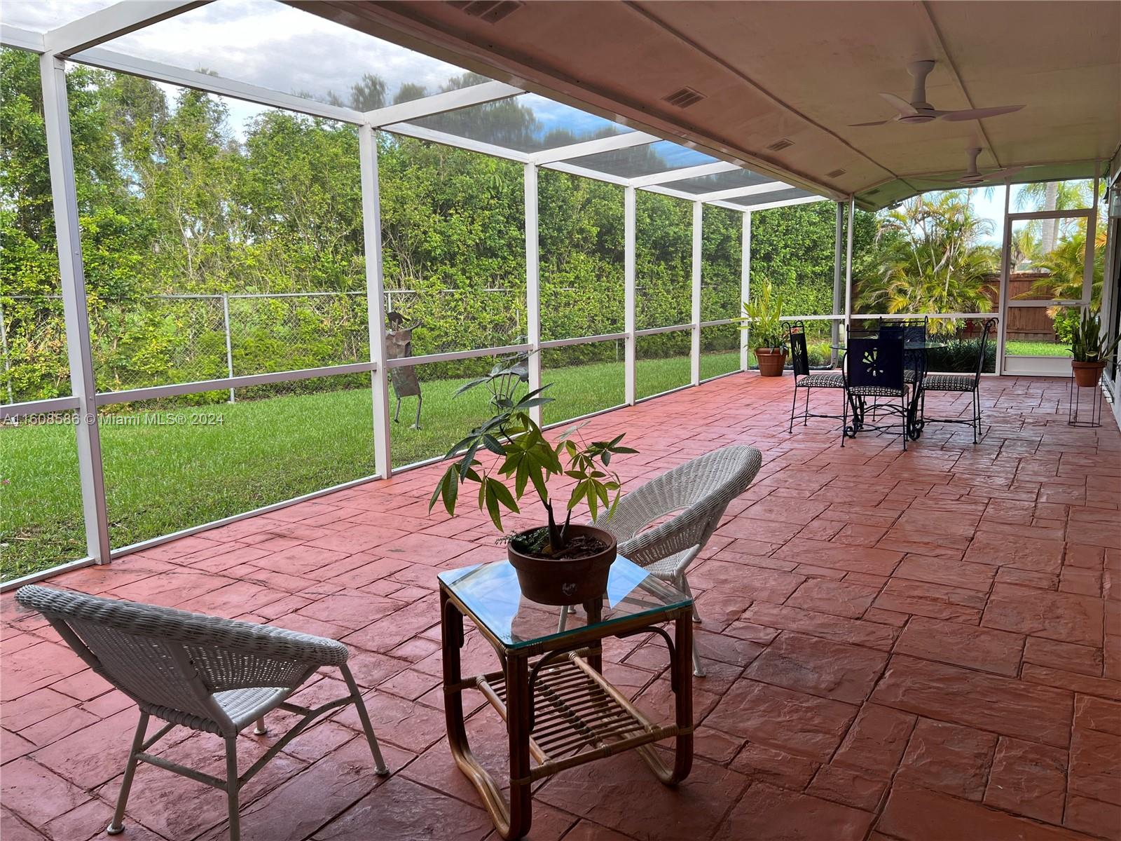 CALUSA CLUB ESTATES - Residential