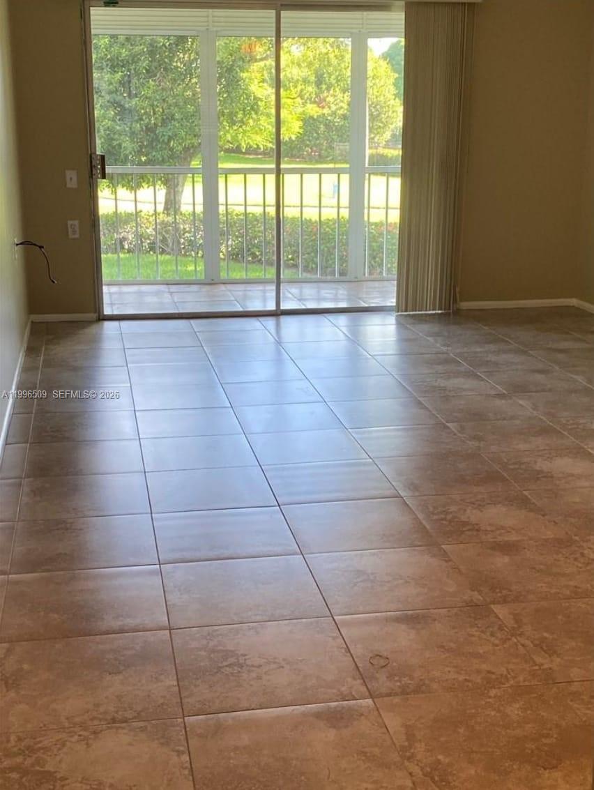 NASSAU VILLAGE WYNMOOR CO - Residential