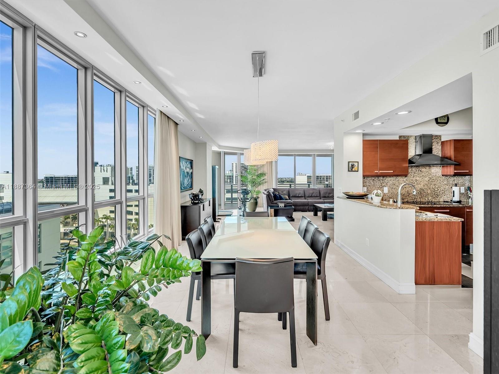 DIPLOMAT OCEANFRONT RESID - Residential Lease