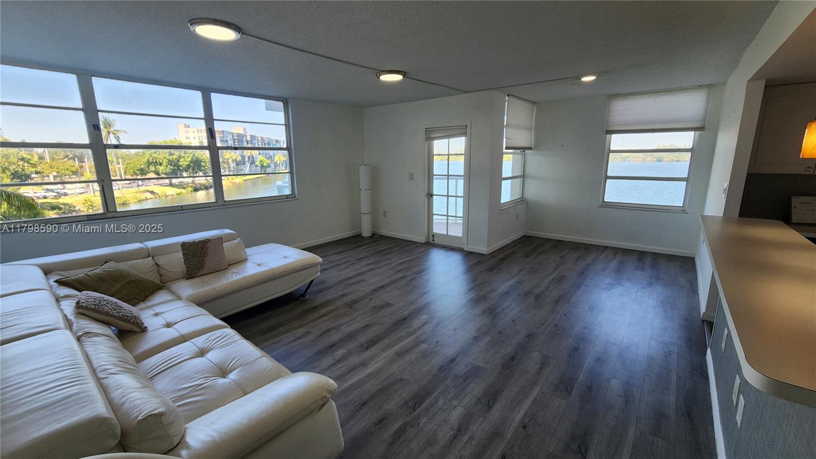 Rental Property at 1301 Ne Miami Gardens Dr 305W, Miami, Broward County, Florida - Bedrooms: 2 
Bathrooms: 2  - $2,550 MO.