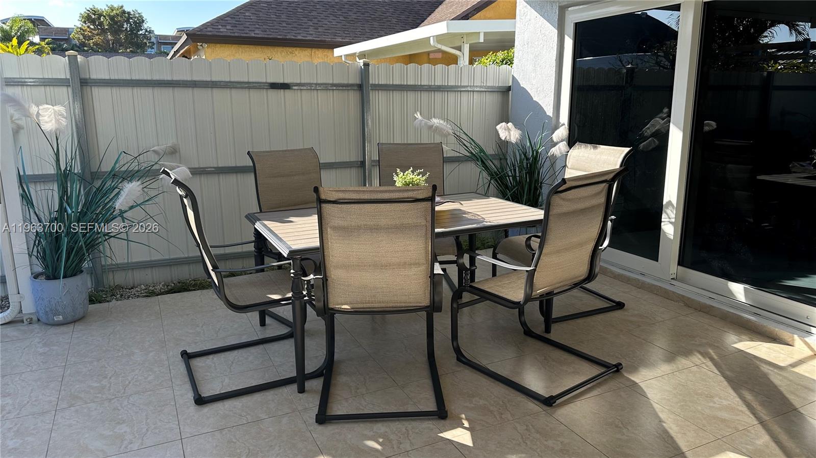 CHANTE-CLARE - Residential