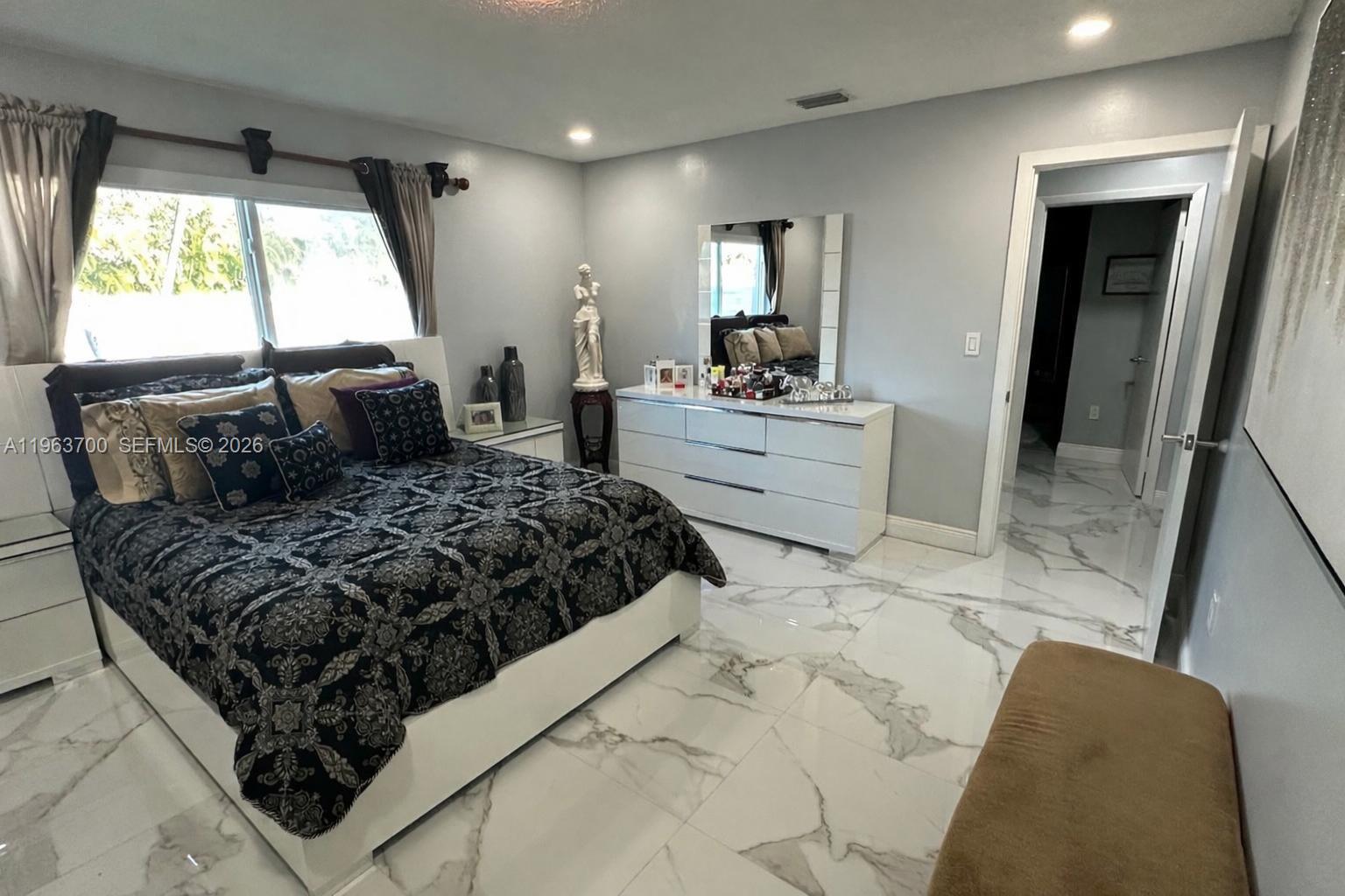 CHANTE-CLARE - Residential