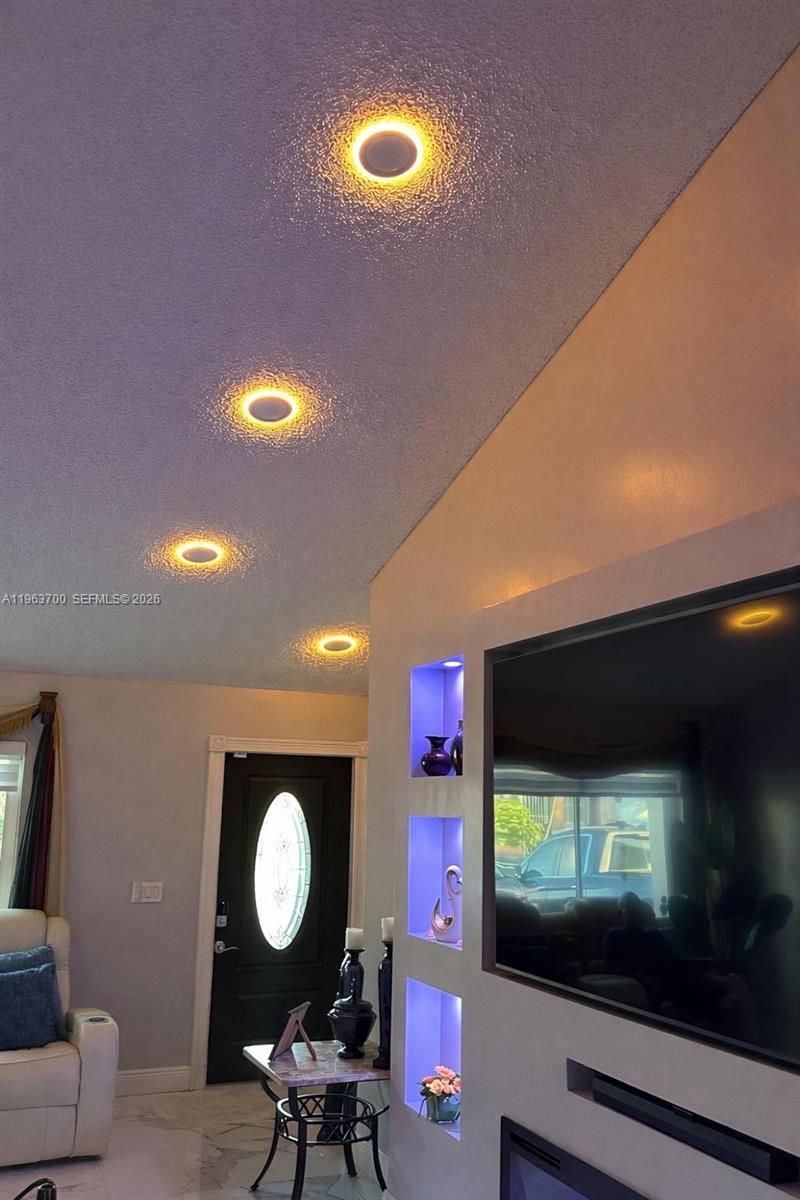 CHANTE-CLARE - Residential