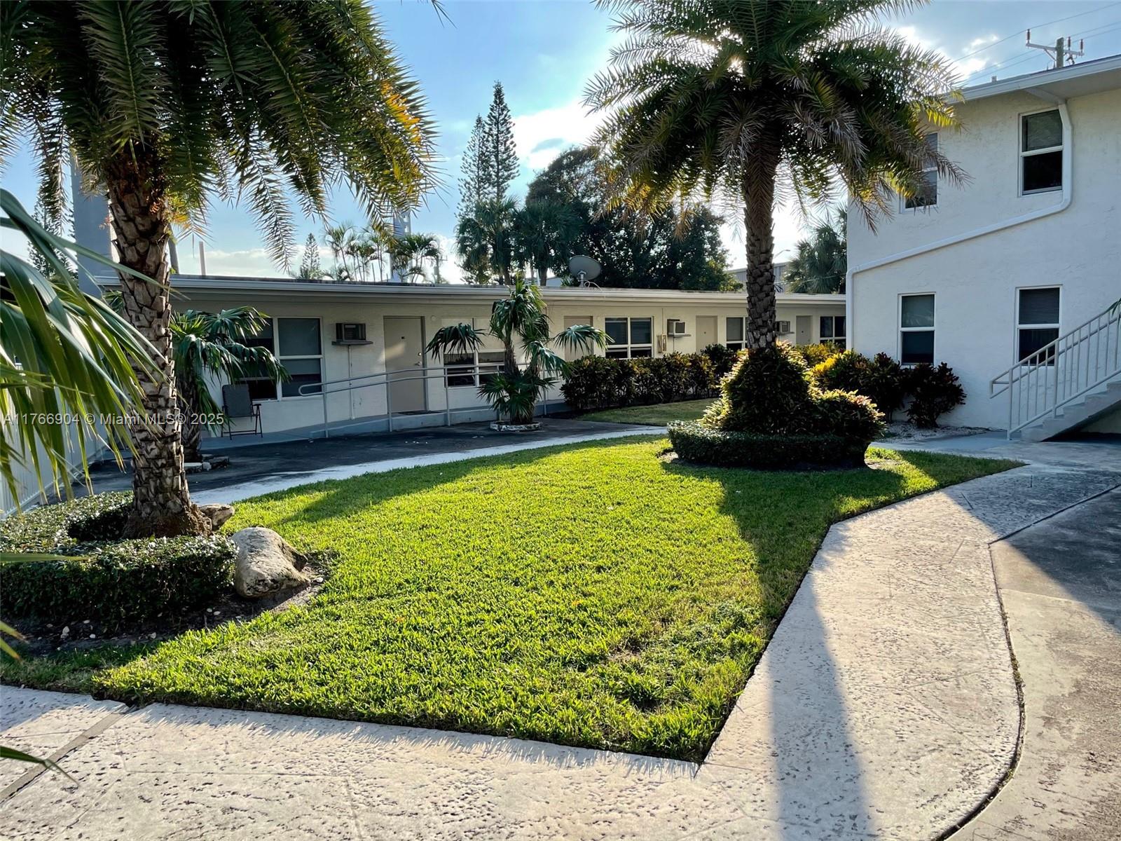 1077 Se 22nd Ave N8, Pompano Beach, Broward County, Florida - 2 Bedrooms  
2 Bathrooms - 