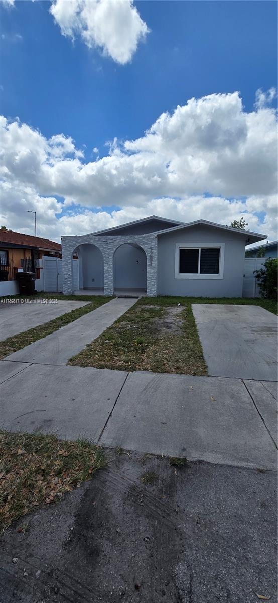 Rental Property at 1284 W 38th Pl 2, Hialeah, Miami-Dade County, Florida - Bedrooms: 3 
Bathrooms: 2  - $3,700 MO.