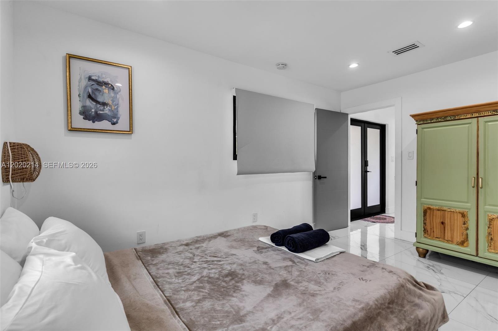 EARLINGTON HGTS - Residential