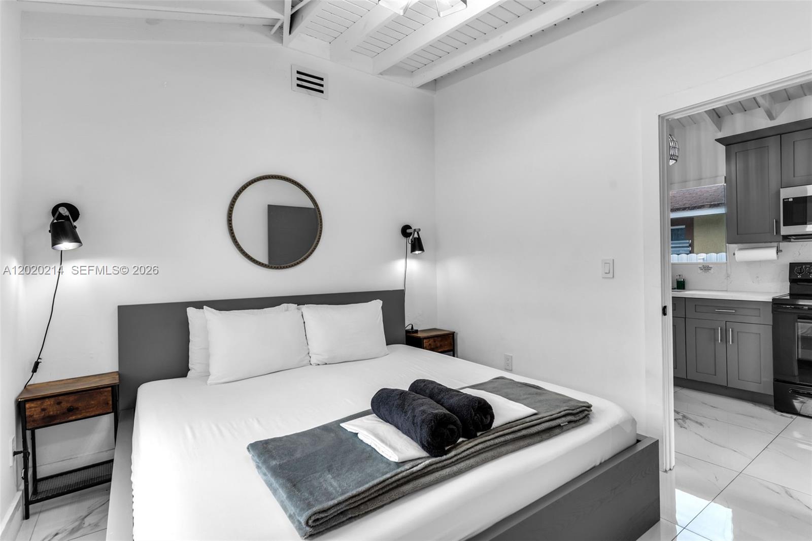 EARLINGTON HGTS - Residential