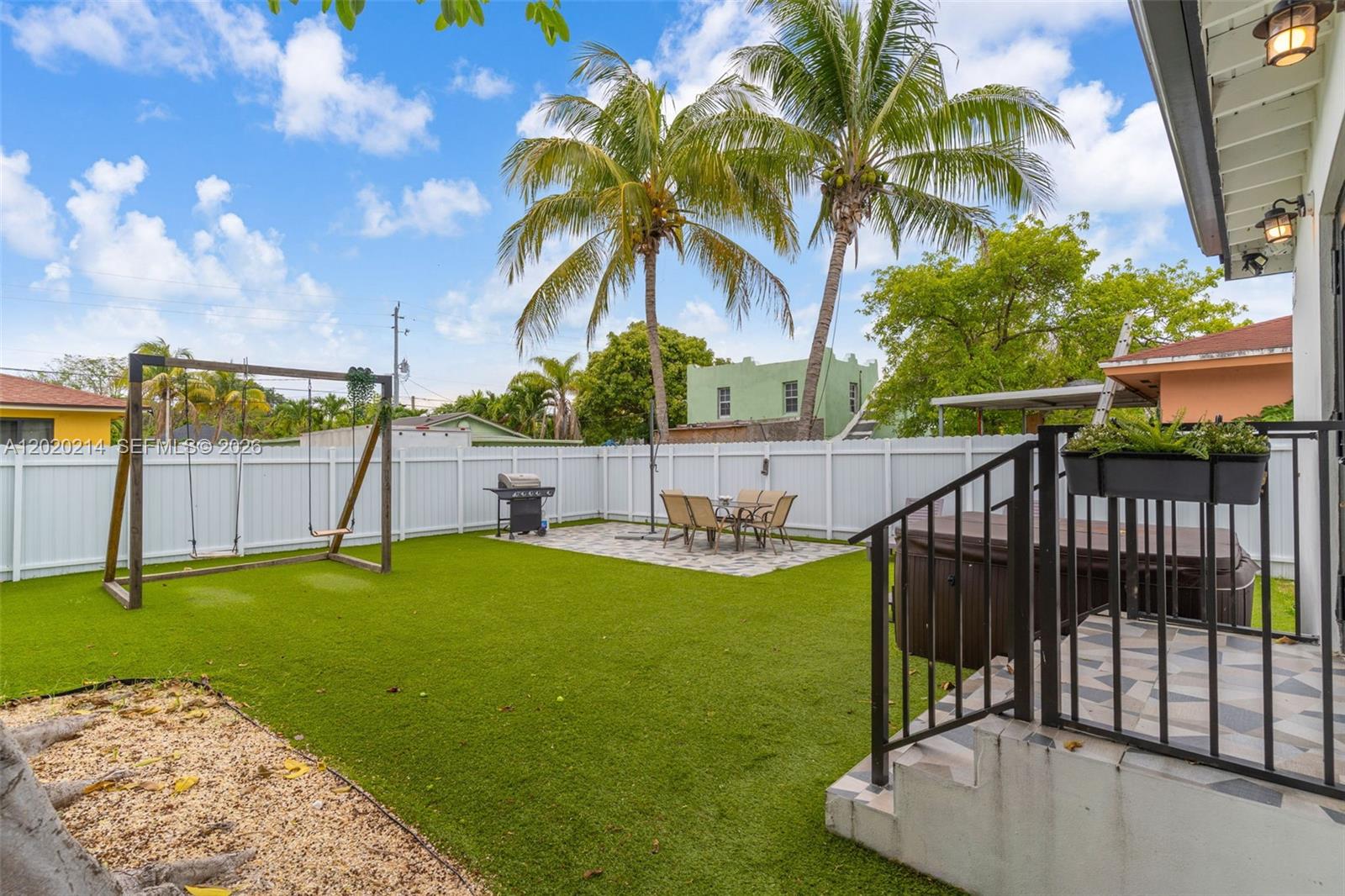 EARLINGTON HGTS - Residential
