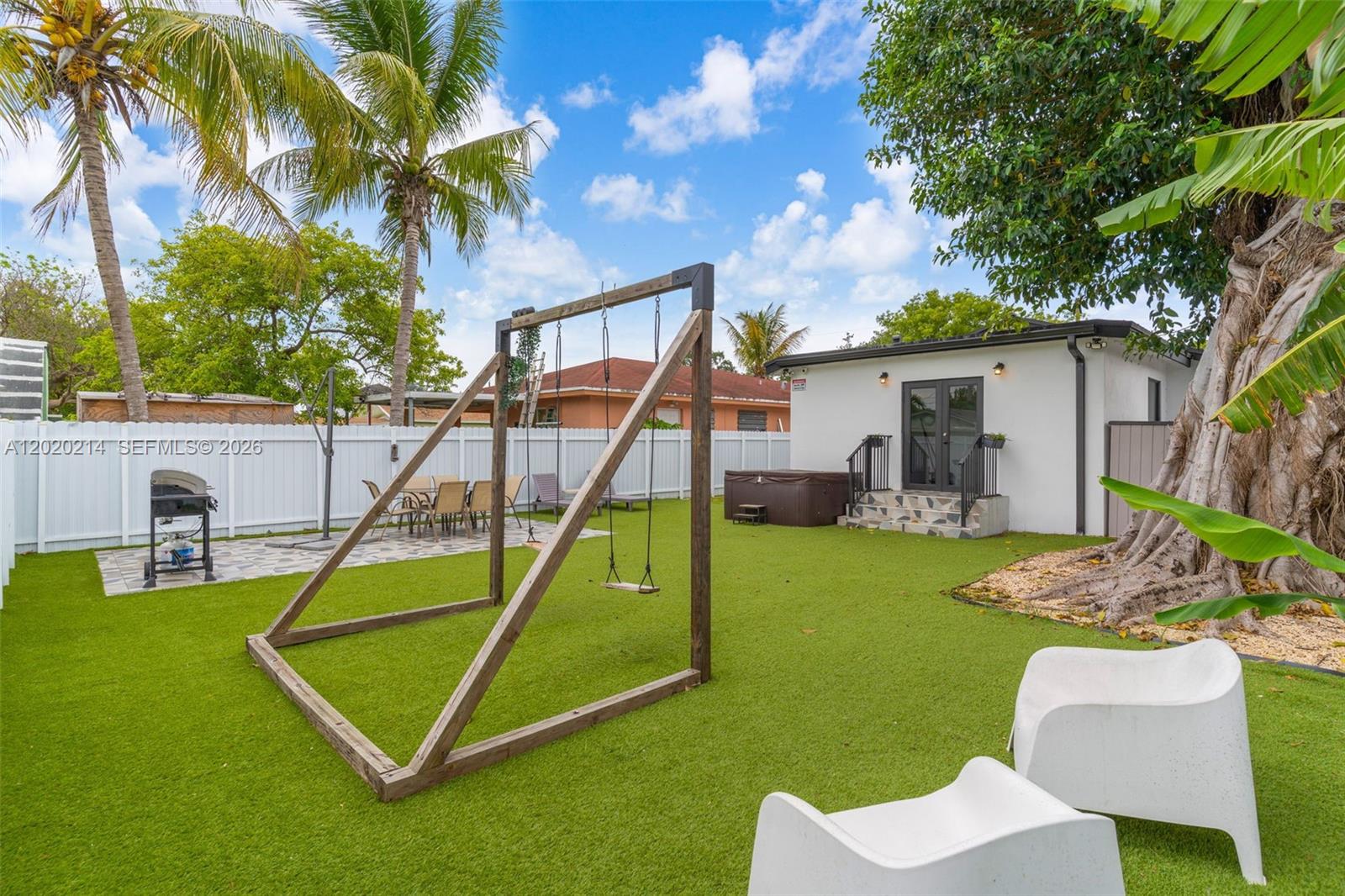 EARLINGTON HGTS - Residential