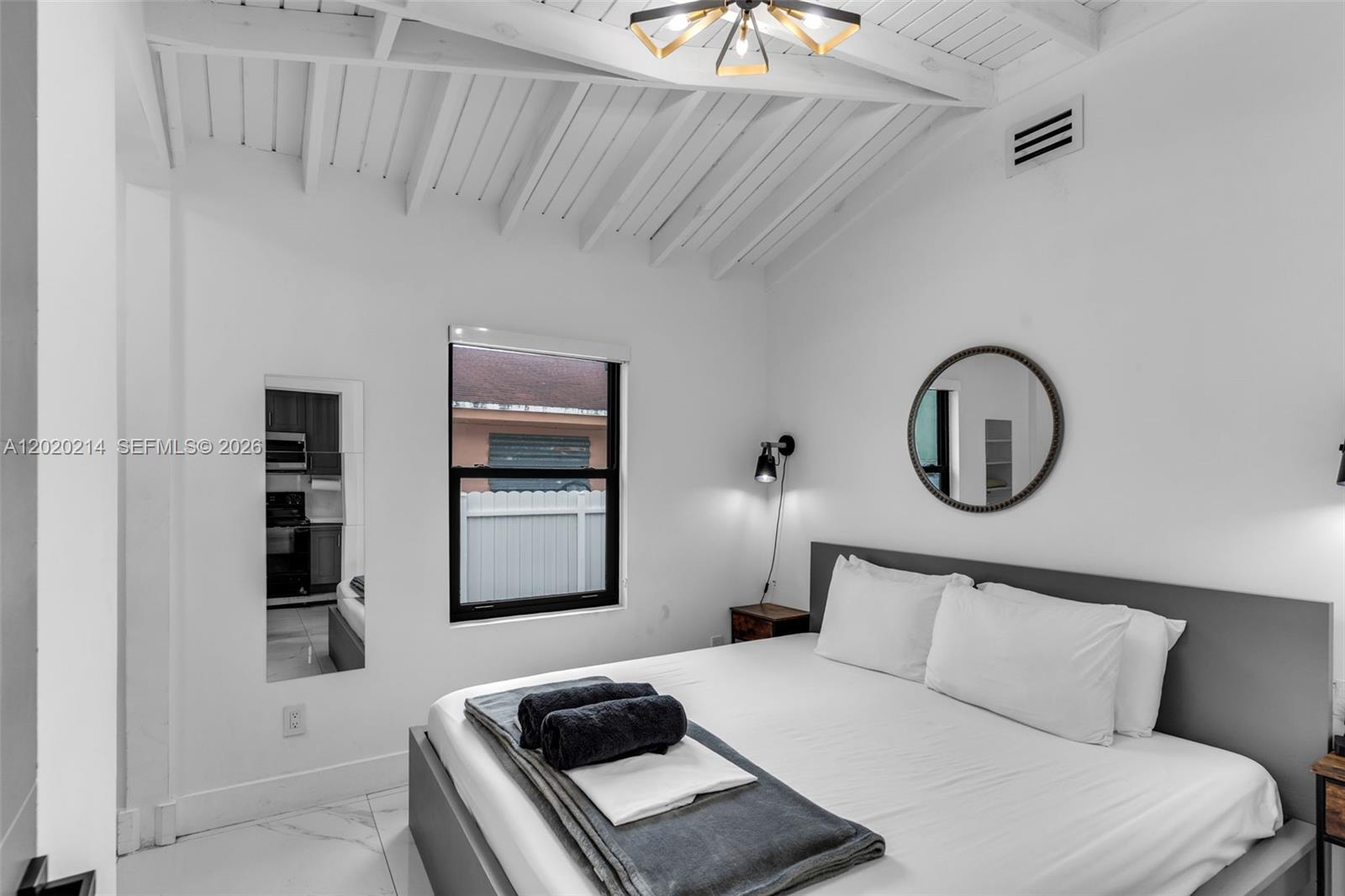 EARLINGTON HGTS - Residential