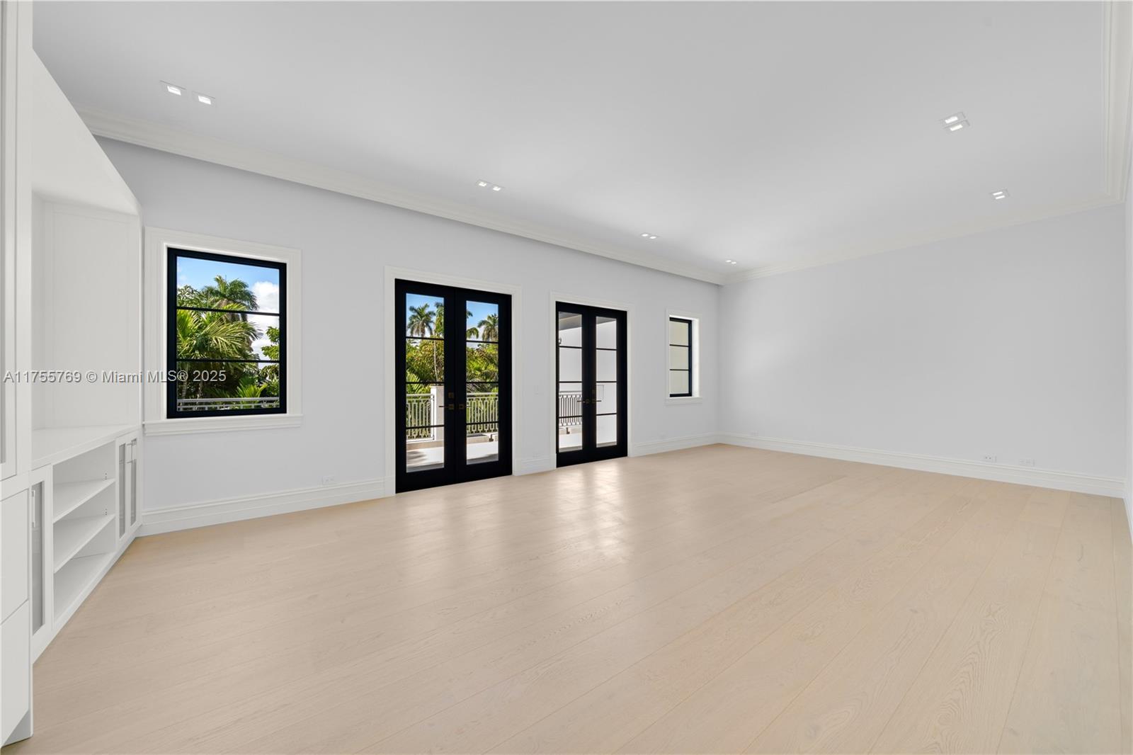 SUB OF LAGORCE ISLAND - Residential