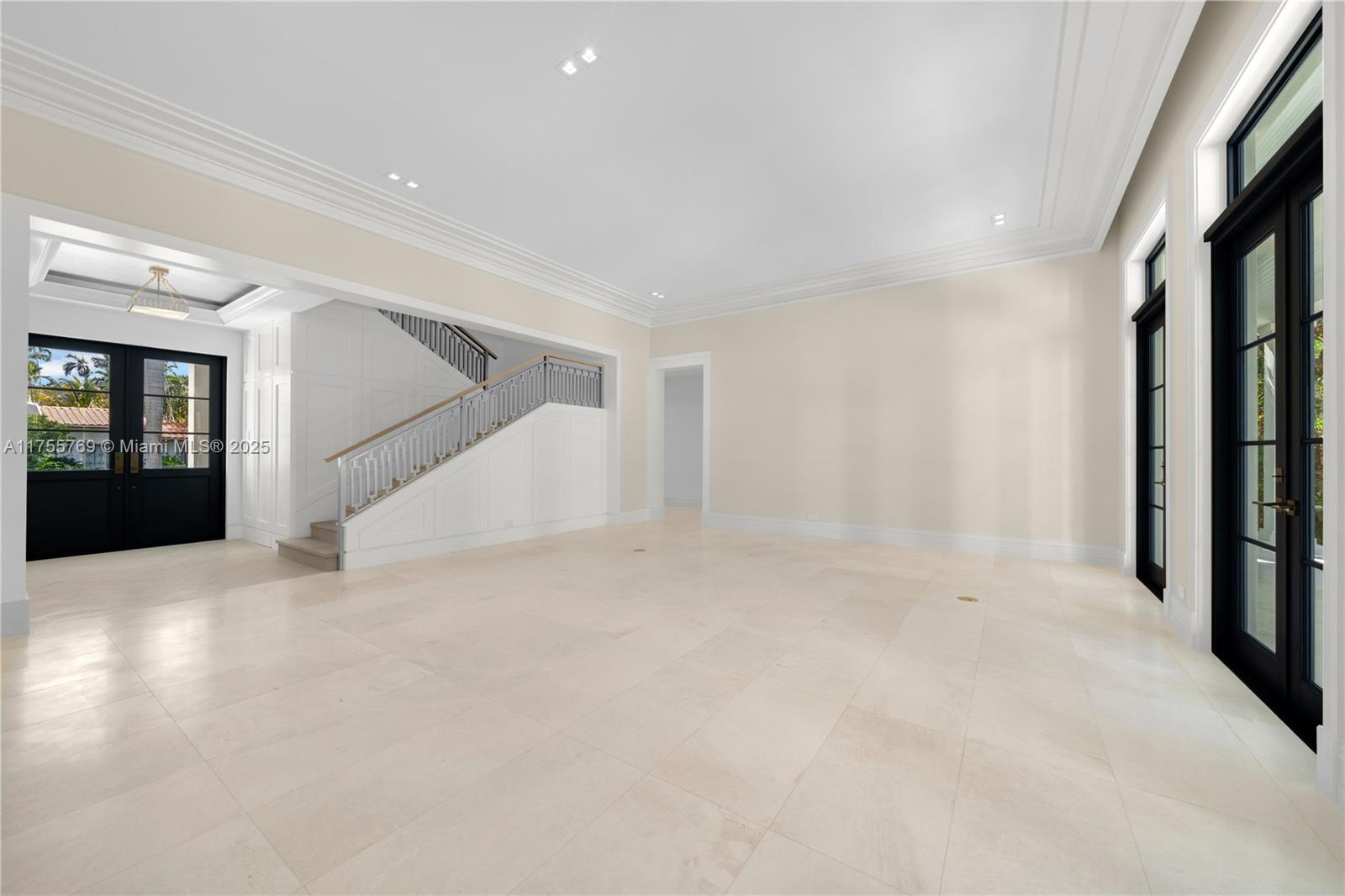 SUB OF LAGORCE ISLAND - Residential