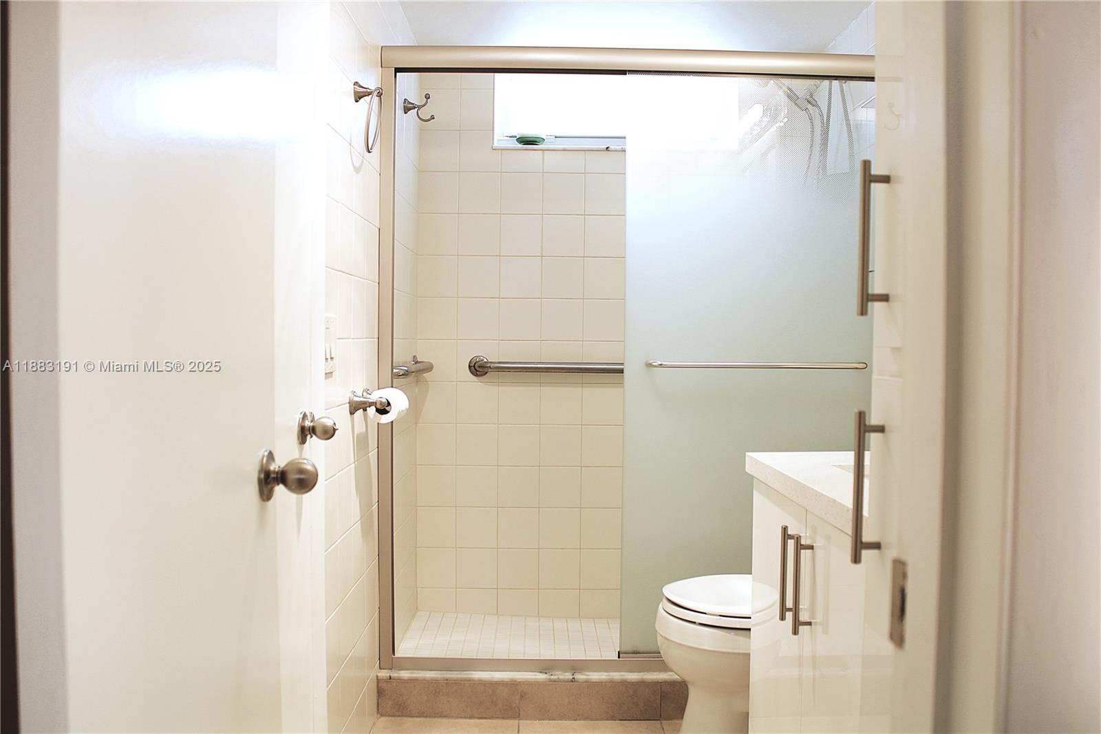 POINT EAST SEC 4 CONDO - Residential Lease