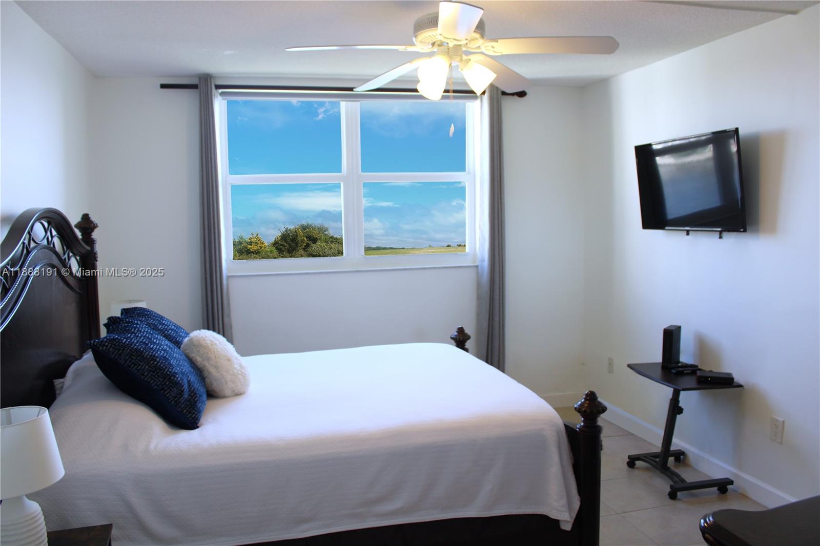 POINT EAST SEC 4 CONDO - Residential Lease