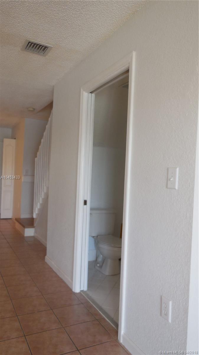 BONITA VILLAS CONDO - Residential Lease