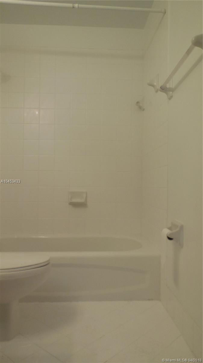 BONITA VILLAS CONDO - Residential Lease